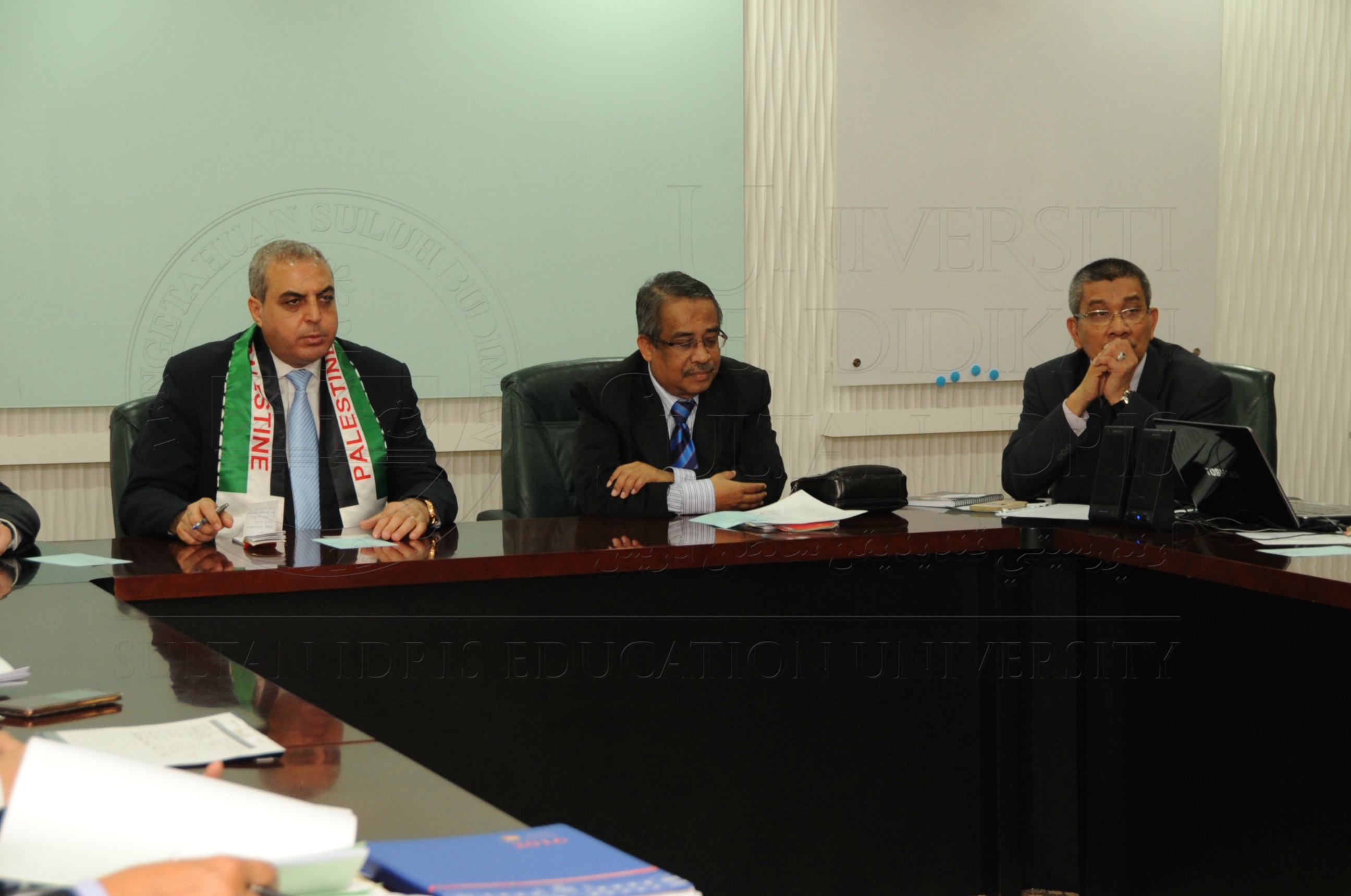 PRO 16 3 PALESTINEHAS 7642